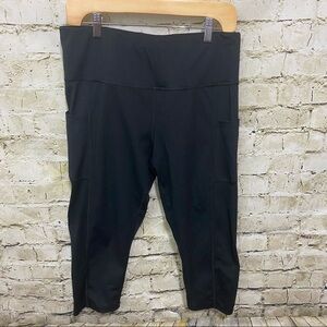Luga Womens Black Stretch Side Pockets Athletic Capris